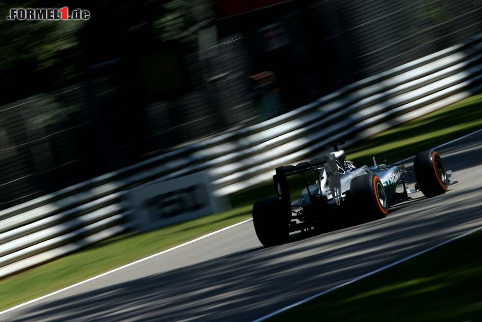 Foto zur News: Lewis Hamilton sichert sich die Pole für den Grand Prix von Italien in Monza
