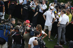 Foto zur News: Kimi Räikkönen (Ferrari) und Adrian Sutil (Sauber)