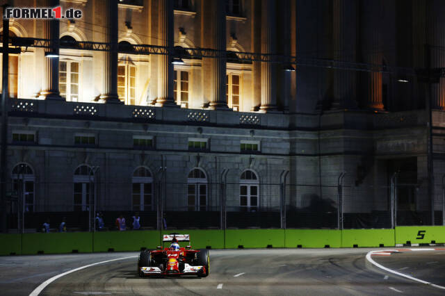 Foto zur News: Umso überraschender der Zweitplatzierte: Fernando Alonso meldet sich nach dem Monza-Debakel im Spitzenfeld zurück.