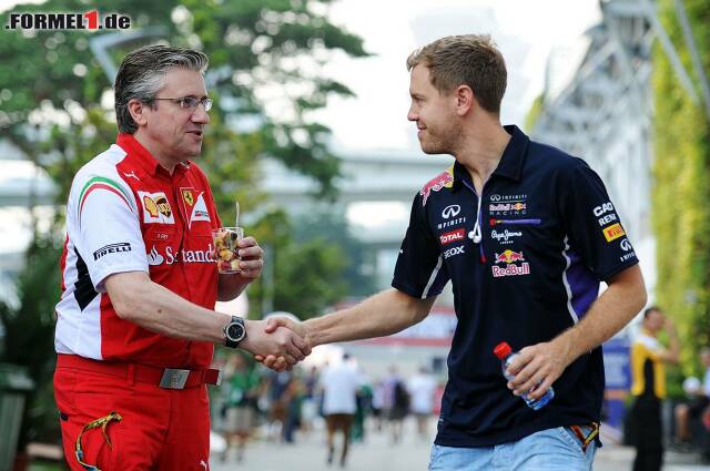 Foto zur News: Pat Fry und Sebastian Vettel
