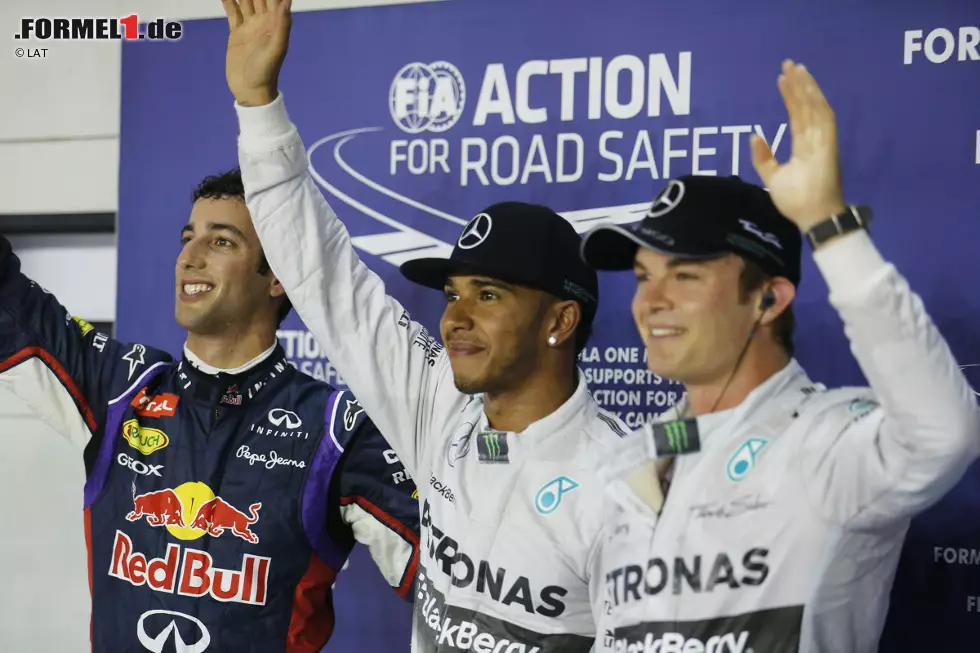 Foto zur News: Lewis Hamilton (Mercedes), Nico Rosberg (Mercedes) und Daniel Ricciardo (Red Bull)