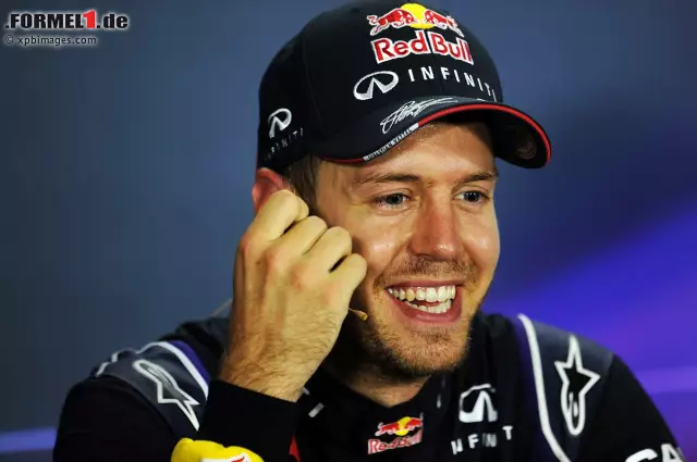 Foto zur News: Sebastian Vettel (Infiniti Red Bull Racing)