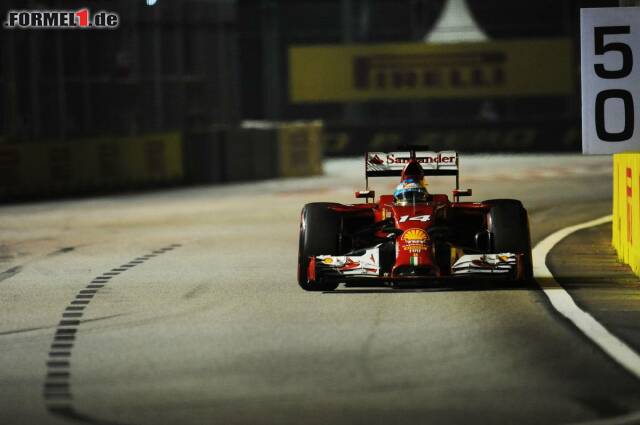 Foto zur News: Ständig jemand vor der Nase: Fernando Alonso hatte selten so viel Platz