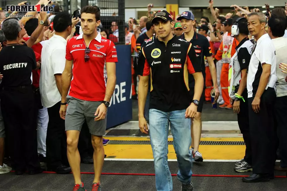 Foto zur News: Jules Bianchi (Marussia) und Pastor Maldonado (Lotus)