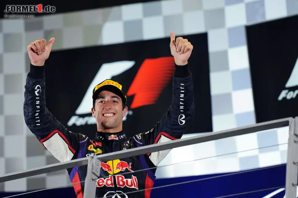 Foto zur News: Daniel Ricciardo festigte in Singapur mit dem dritten Platz seinen dritten Rang in der Fahrer-Weltmeisterschaft.