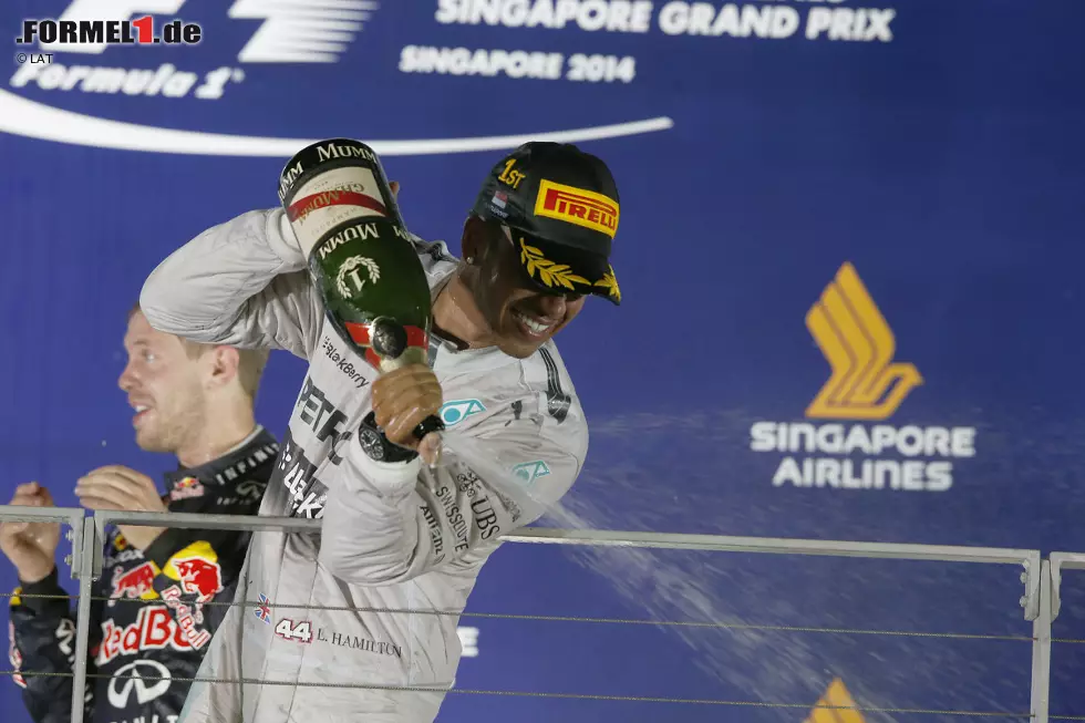 Foto zur News: Lewis Hamilton (Mercedes) und Sebastian Vettel (Red Bull)