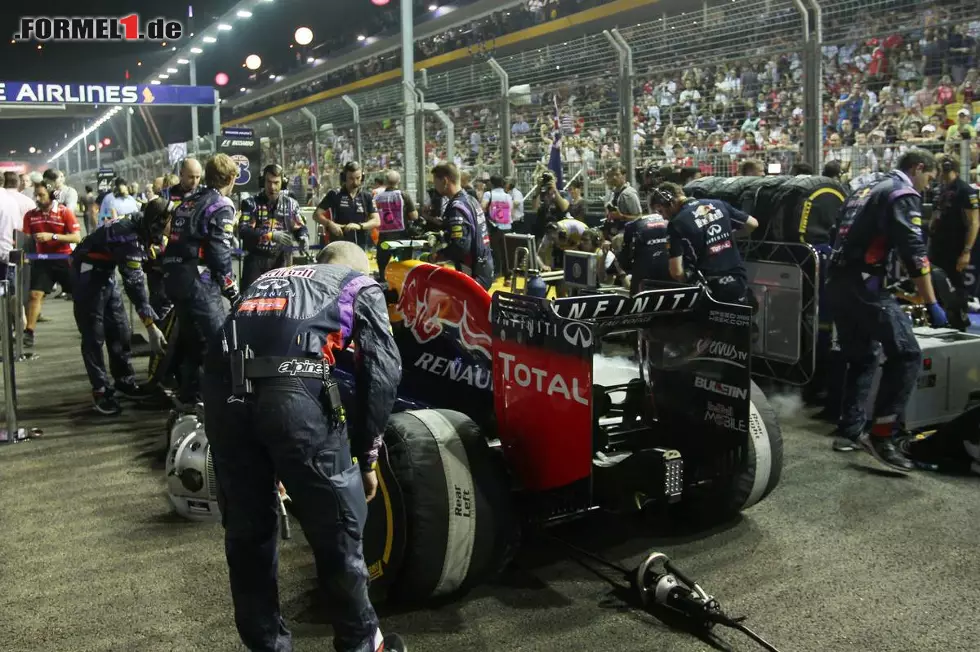 Foto zur News: Daniel Ricciardo (Infiniti Red Bull Racing)