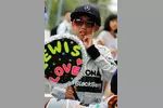 Foto zur News: Junger Fan von Lewis Hamilton (Mercedes)