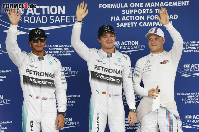 Foto zur News: Nico Rosberg, Lewis Hamilton und Valtteri Bottas werden beim wohl verregneten Japan-Grand-Prix das Feld beim Start anführen.