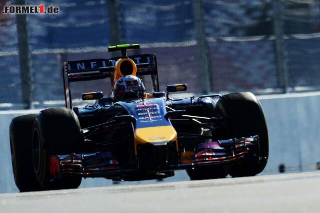 Foto zur News: Daniel Ricciardo ist vor dem Teamkollegen, damit aber lange nicht glücklich