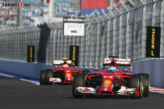 Foto zur News: Ferrari am Sotschi-Freitag: Fernando Alonso deutlich vor Kimi Räikkönen