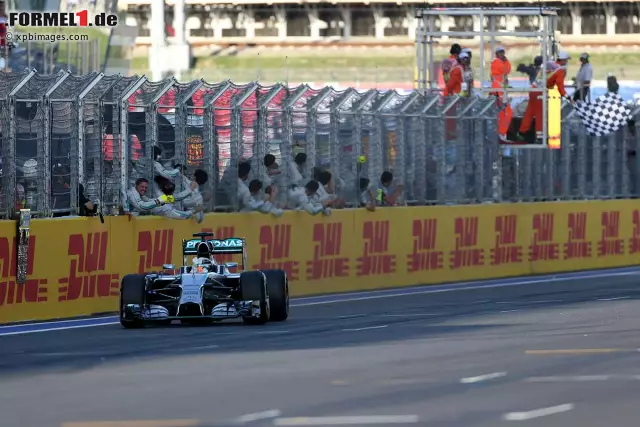 Lewis Hamilton (Mercedes AMG Petronas Formula One Team) Foto zur News: Lewis Hamilton (Mercedes AMG Petronas Formula One Team)