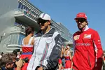 Foto zur News: Felipe Massa (Williams) und Fernando Alonso (Ferrari)