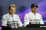 Foto zur News: Nico Rosberg (Mercedes) und Lewis Hamilton (Mercedes)