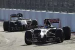 Foto zur News: Daniil Kwjat (Toro Rosso) und Sergio Perez (Force India)