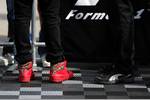Foto zur News: Schuhe von Lewis Hamilton (Mercedes)