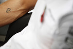 Foto zur News: Tätowierung von Jenson Button (McLaren)