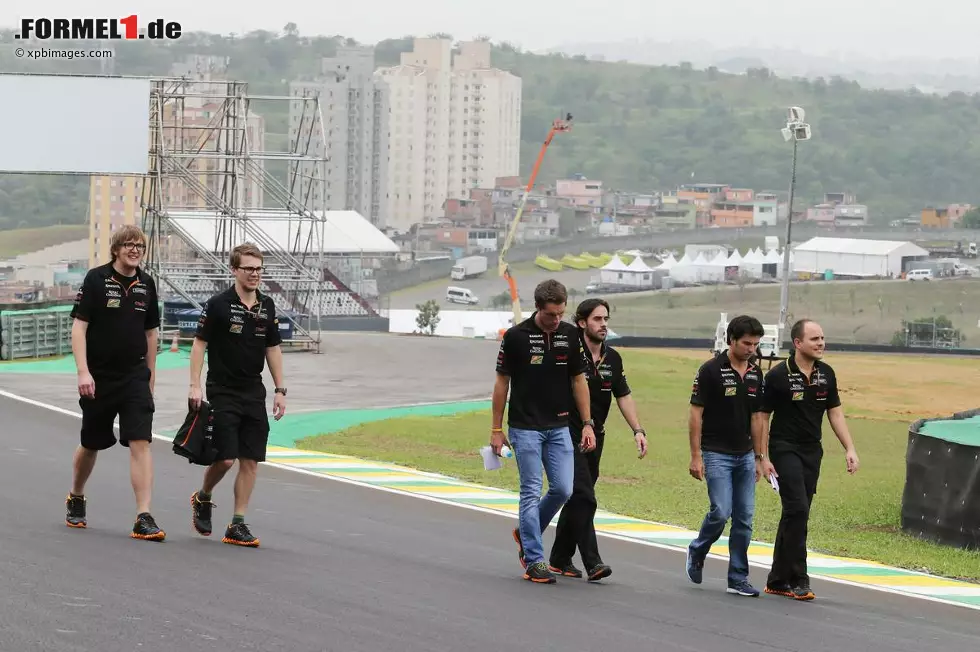 Foto zur News: Sergio Perez und Daniel Juncadella (Force India)