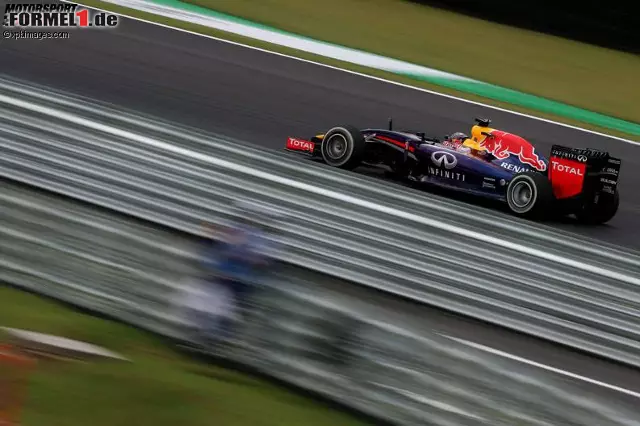 Sebastian Vettel (Infiniti Red Bull Racing) Foto zur News: Sebastian Vettel (Infiniti Red Bull Racing)