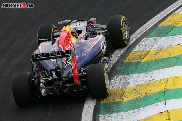 Foto zur News: Sebastian Vettel fand im Qualifying eine solide Balance für seinen Red Bull RB10
