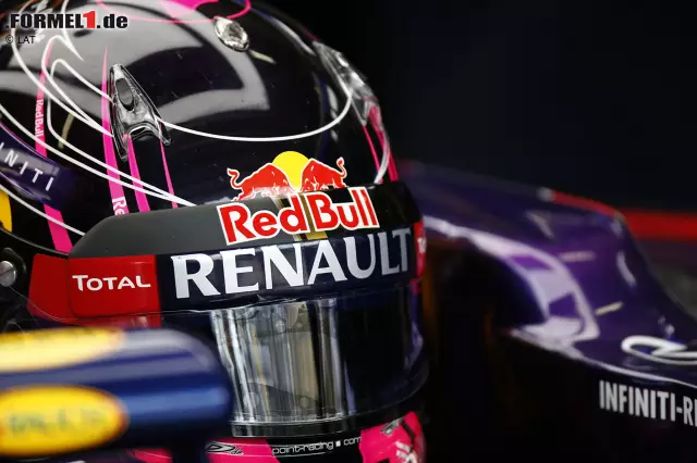 Foto zur News: Sebastian Vettel (Infiniti Red Bull Racing)