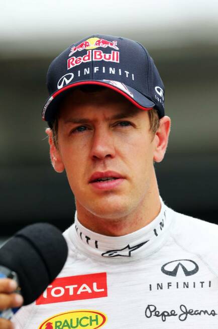 Foto zur News: Sebastian Vettel kann sich nicht erklären, warum es im Qualifying nicht rund lief