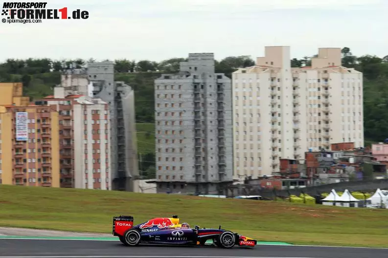 Foto zur News: Sebastian Vettel (Infiniti Red Bull Racing)