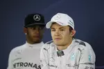 Foto zur News: Nico Rosberg (Mercedes) und Lewis Hamilton (Mercedes)