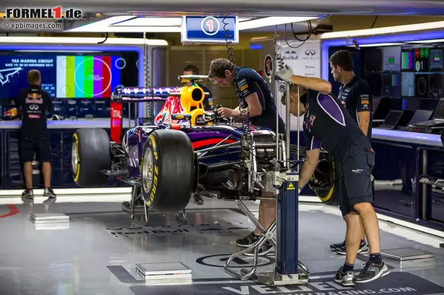 Sebastian Vettel (Infiniti Red Bull Racing) Foto zur News: Sebastian Vettel (Infiniti Red Bull Racing)