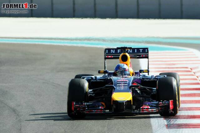 Foto zur News: Letztes Wochenende im Red Bull: Sebastian Vettel auf Platz vier in Abu Dhabi