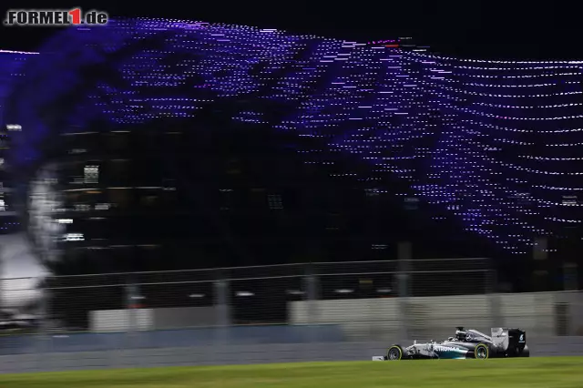 Lewis Hamilton (Mercedes AMG Petronas Formula One Team) Foto zur News: Lewis Hamilton (Mercedes AMG Petronas Formula One Team)