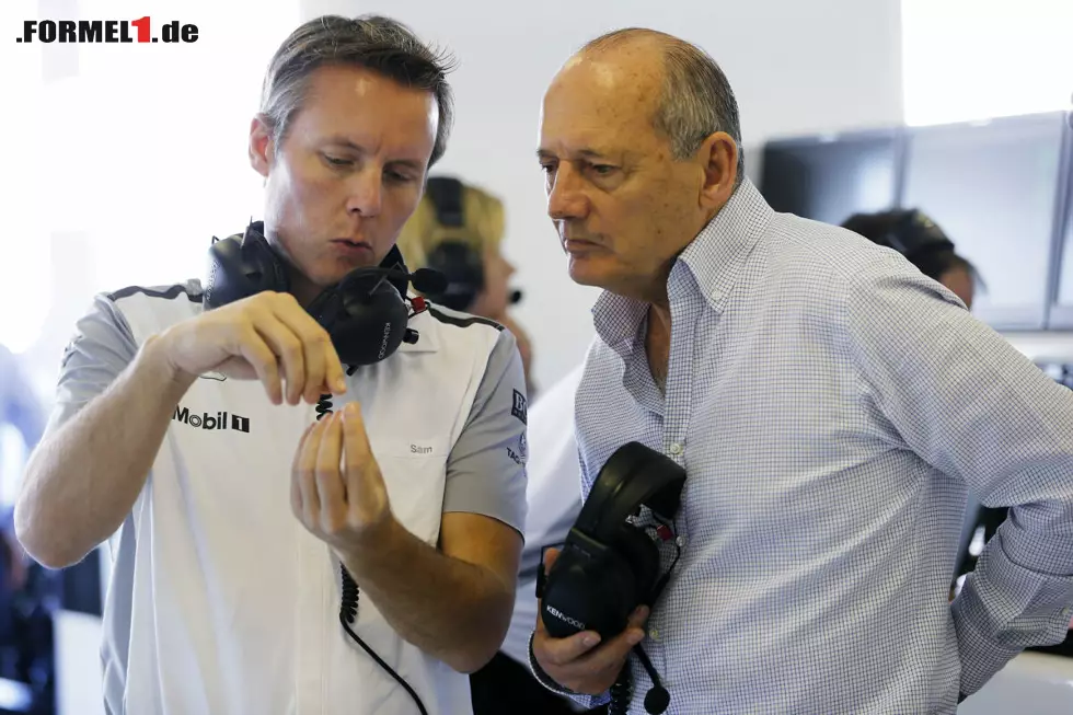 Foto zur News: Sam Michael Ron Dennis (McLaren Mercedes)