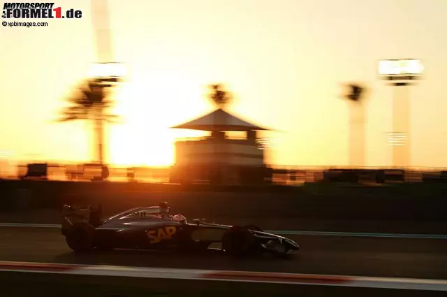 Jenson Button (McLaren Mercedes) Foto zur News: Jenson Button (McLaren Mercedes)