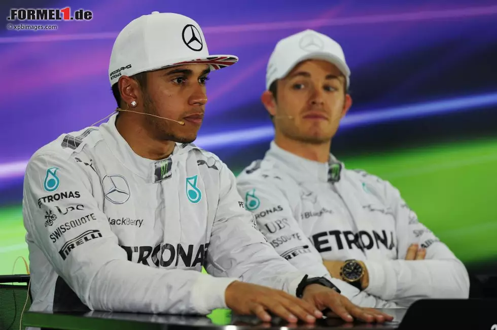 Foto zur News: Lewis Hamilton (Mercedes) und Nico Rosberg (Mercedes)