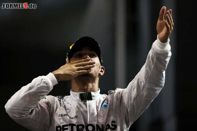 Foto zur News: Weltmeister: Lewis Hamilton ist der Sieger im Mercedes-Teamduell 2014