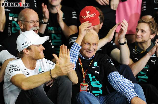 Foto zur News: Nico Rosberg und Niki Lauda (Mercedes AMG Petronas Formula One Team)