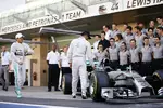 Foto zur News: Lewis Hamilton (Mercedes) und Nico Rosberg (Mercedes)