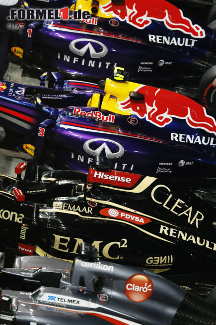 Foto zur News: Adrian Sutil (Sauber), Romain Grosjean (Lotus), Daniel Ricciardo (Red Bull) und Sebastian Vettel (Red Bull)