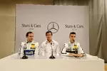 Foto zur News: Gary Paffett (HWA-Mercedes 2) und Pascal Wehrlein (HWA-Mercedes 3)