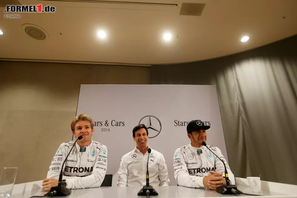 Foto zur News: Nico Rosberg (Mercedes) und Lewis Hamilton (Mercedes)