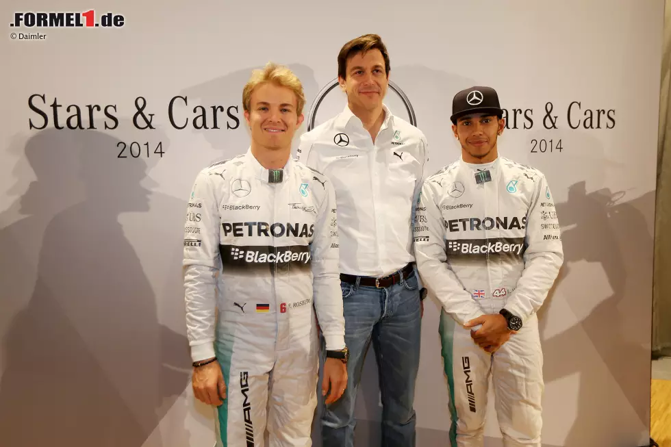 Foto zur News: Nico Rosberg (Mercedes) und Lewis Hamilton (Mercedes)