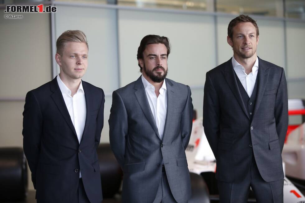 Foto zur News: Jenson Button, Fernando Alonso und Kevin Magnussen (McLaren)