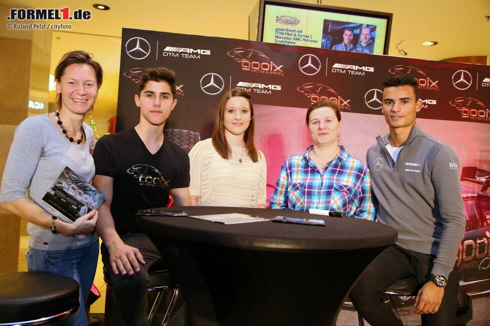 Foto zur News: Das österreichische Nachwuchstalent Thomas Preining und Pascal Wehrlein (Mercedes)
