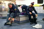 Foto zur News: David Coulthard und Daniel Ricciardo (Red Bull)