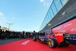 Foto zur News: Präsentation des Toro-Rosso-Renault STR10