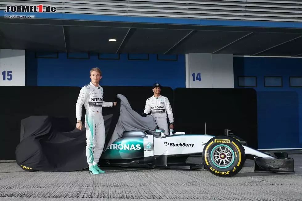 Foto zur News: Nico Rosberg (Mercedes) und Lewis Hamilton (Mercedes)