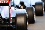 Foto zur News: Max Verstappen (Toro Rosso) und Lewis Hamilton (Mercedes)