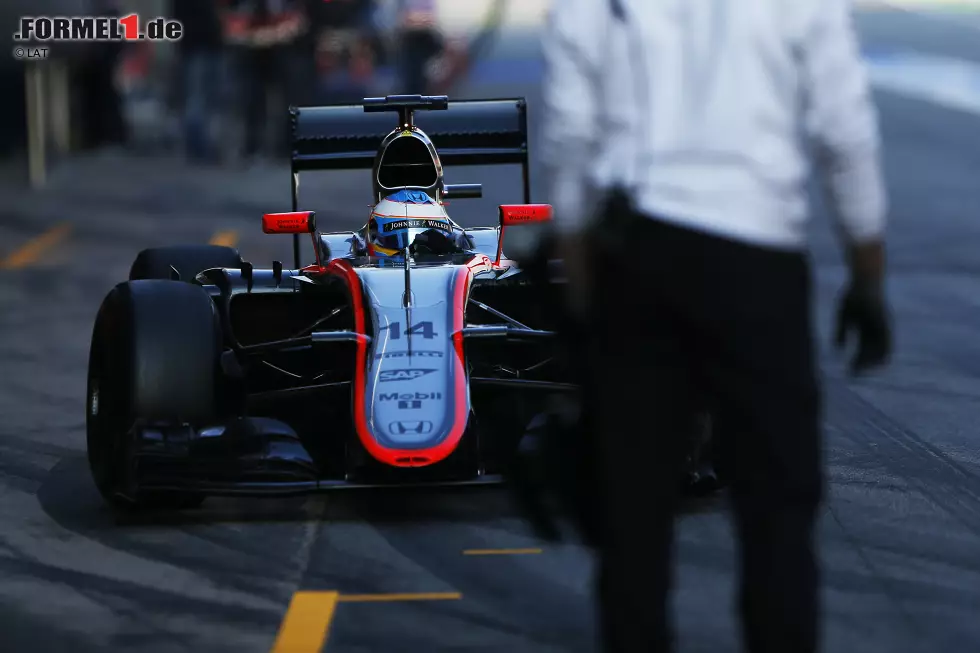 Foto zur News: Fernando Alonso (McLaren)