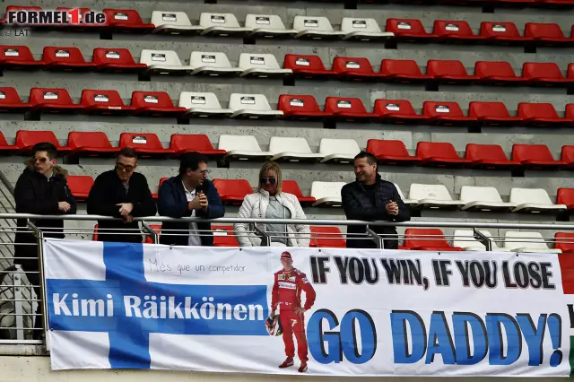 ...sondern auch Kimi Räikkönen darf sich über Unterstützung freuen. Foto zur News: ...sondern auch Kimi Räikkönen darf sich über Unterstützung freuen.