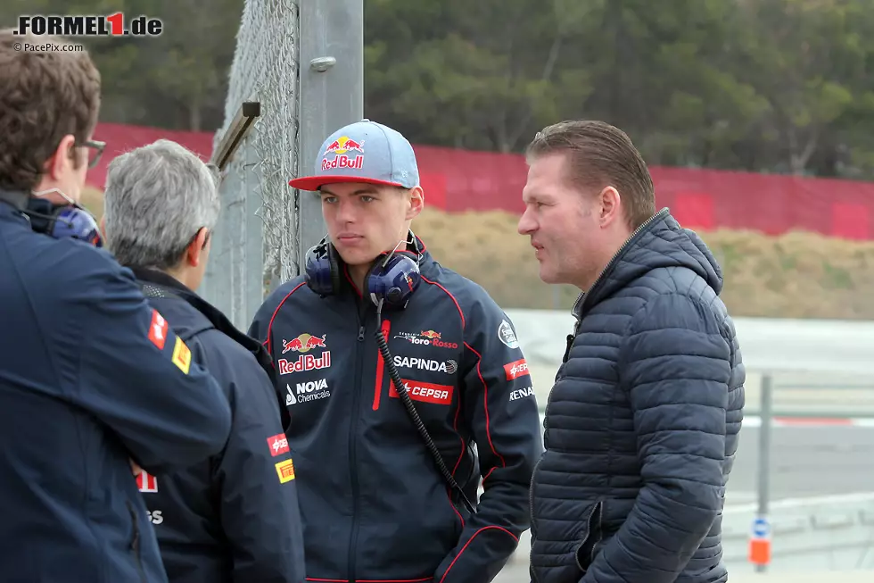 Foto zur News: Max und Jos Verstappen (Toro Rosso)